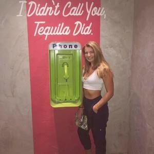 Meet your Posher, Cait